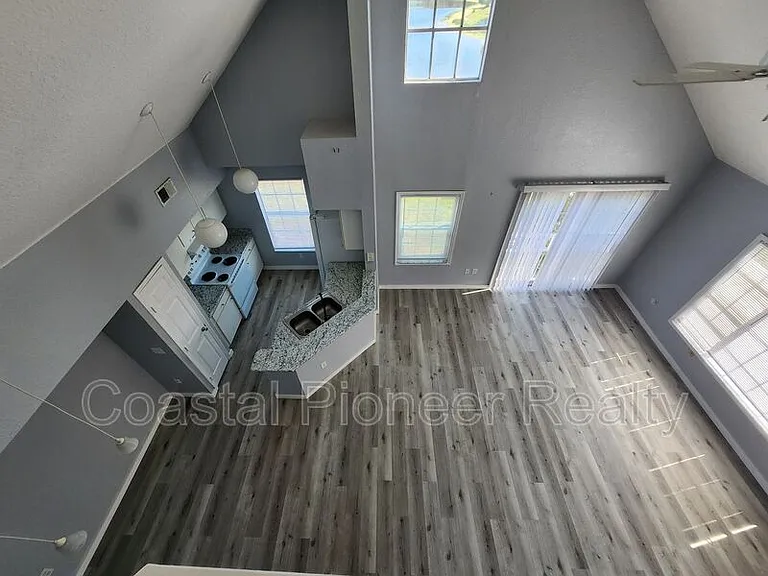 9232 Lake Chase Island Way — Photo 15