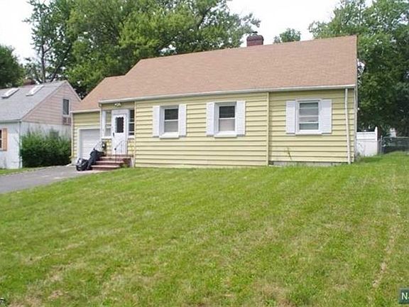 2nd image of 12 Glenview Dr
