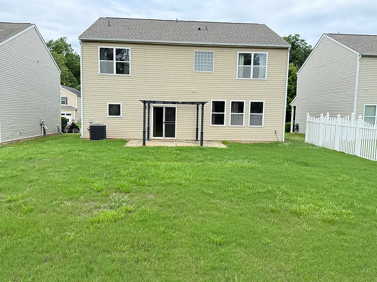 11828 Bending Branch Rd — Photo 25