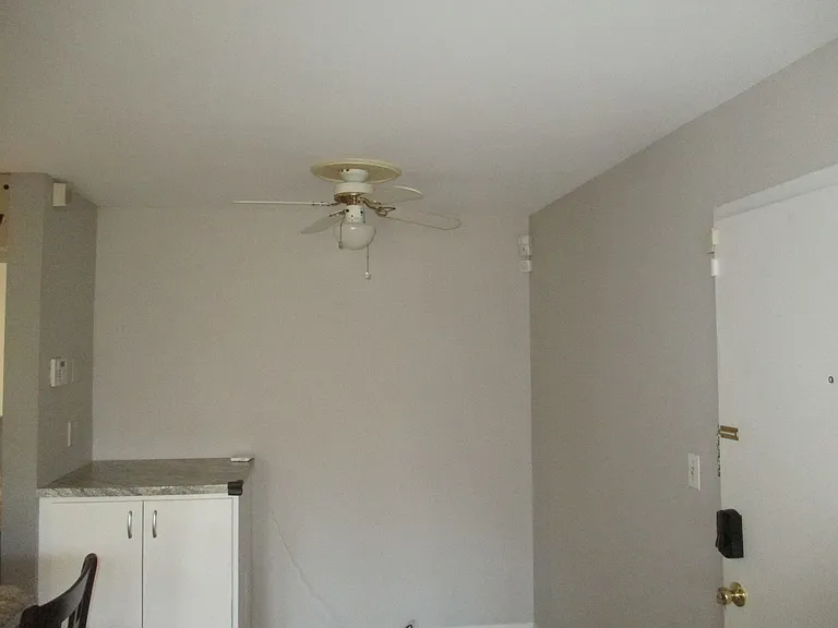 5903L Kingsford Rd — Photo 6
