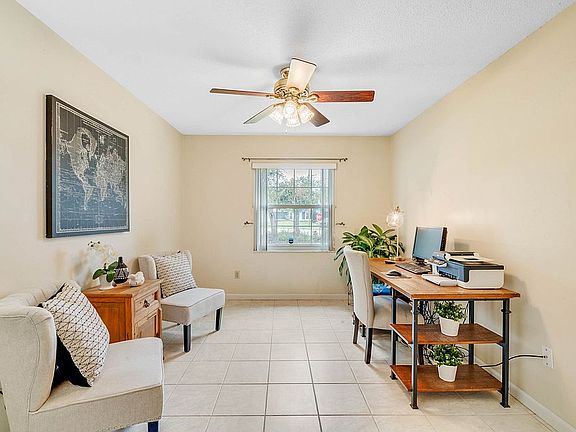 4th image of 2936 Fish Cove Ct