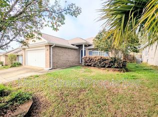 5760 Jade Moon Cir, Milton, FL 32583