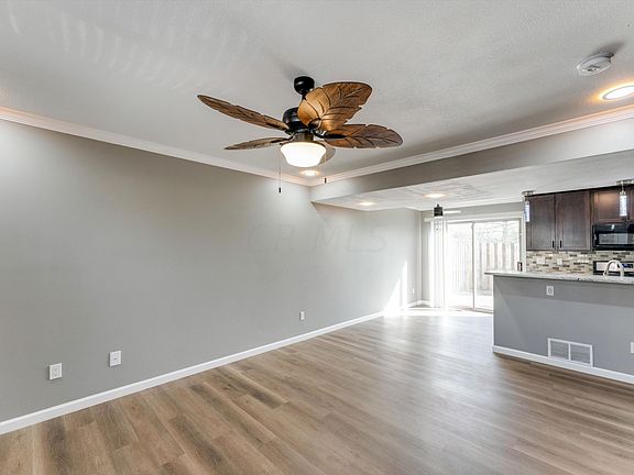 5th image of 5177 Singleton Dr #45D