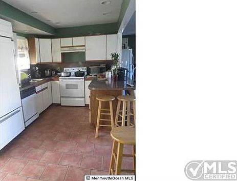 2nd image of 1554 Redondo Ln