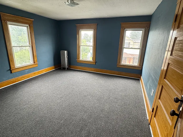 15 Searle St #15 — Photo 6