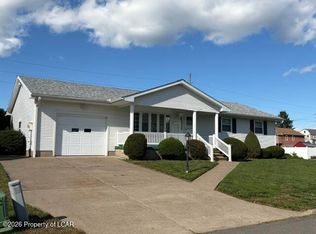100 Hanlin Dr, Nanticoke, PA 18634