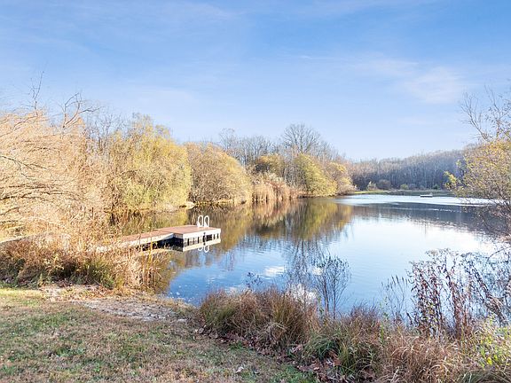 31MillerHillWoodsCt_353_Pond_HiRes.jpg