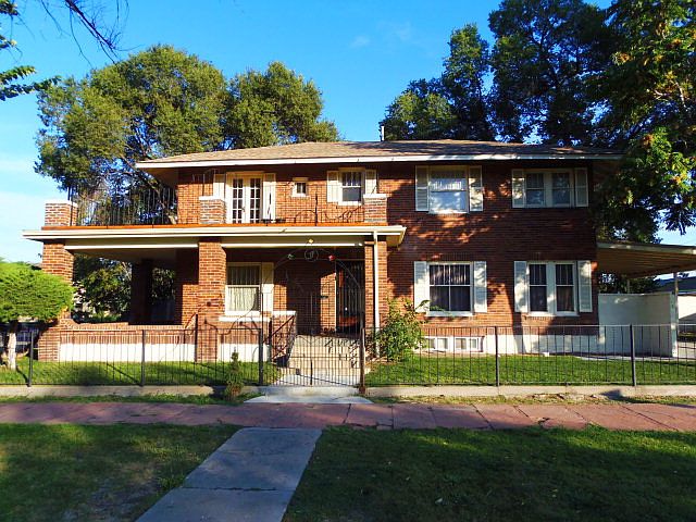 1st image of 301 E Orman Ave