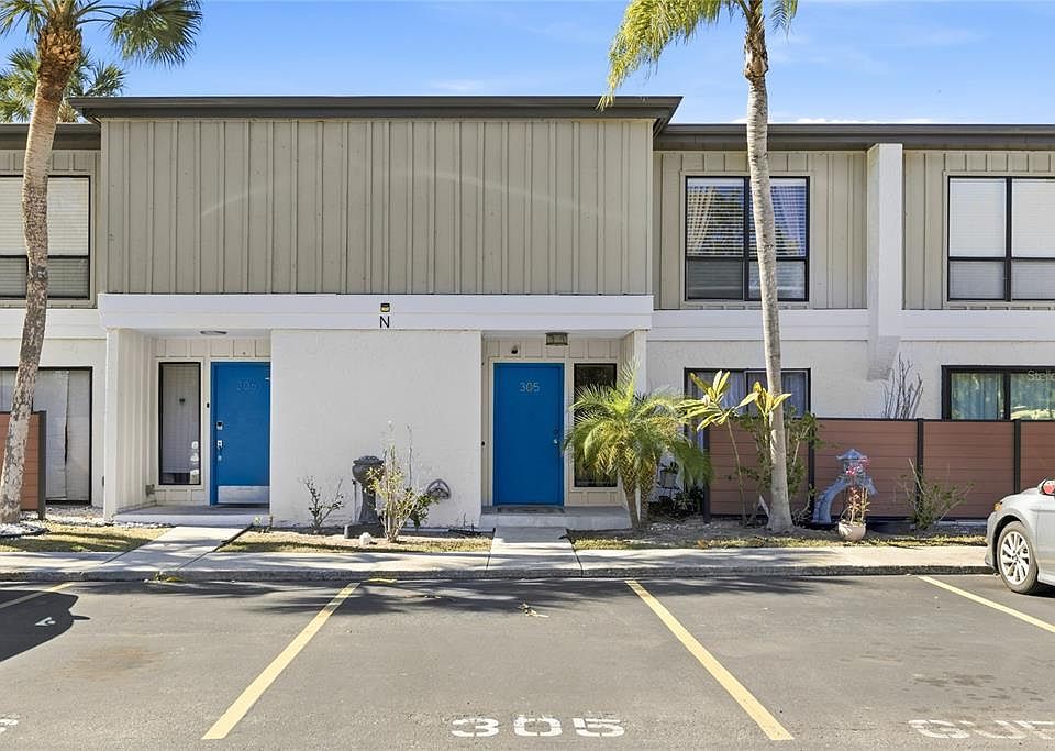 1st image of 4001 Beneva Rd APT 305