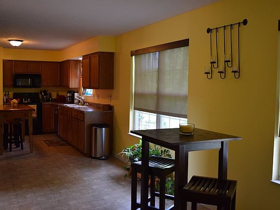 5th image of 4725 Jordan Woods Ct