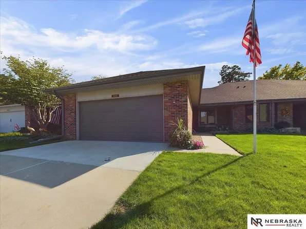 6919 Old Post Pl, Lincoln, NE 68506