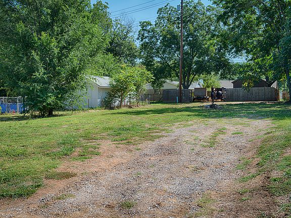 2nd image of 219 S Eden Ave