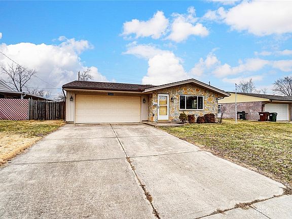 4th image of 1545 Beaver Creek Ln