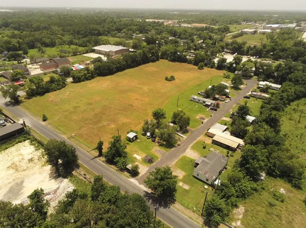 1916 Gault Rd, Houston, TX 77039