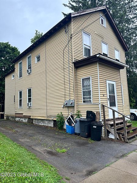 2nd image of 36 E Pine Street