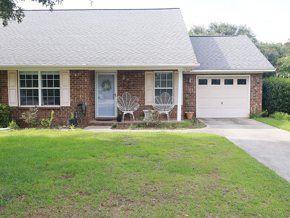 1st image of 3301 Landmark Dr