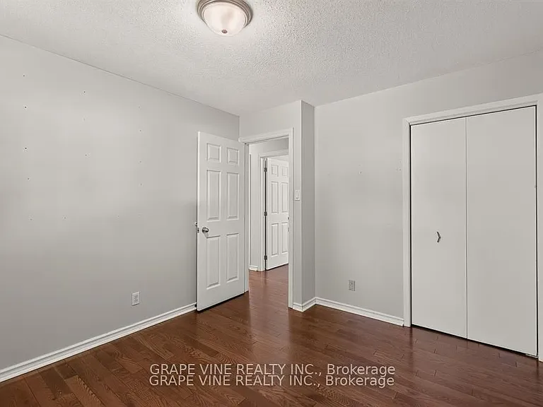 104 Oriole Ave — Photo 10