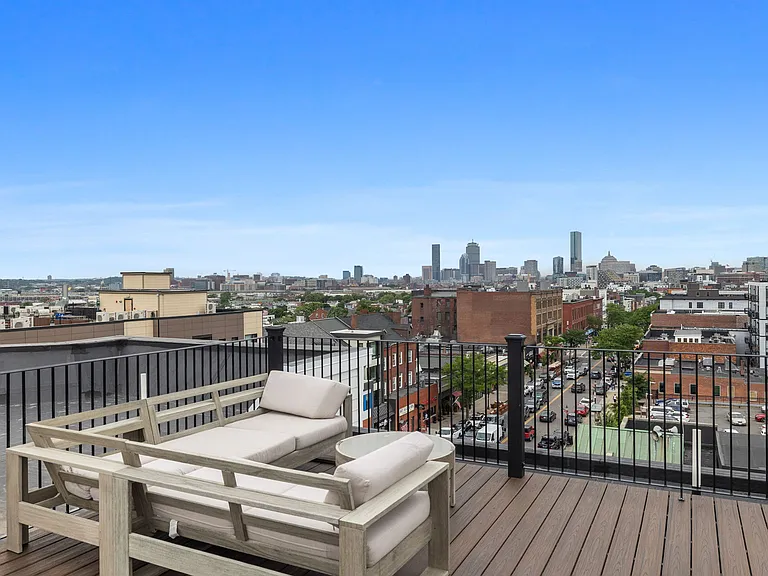 472 W Broadway #202 — Photo 34