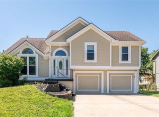 1425 NW 79th St, Kansas City, MO 64118
