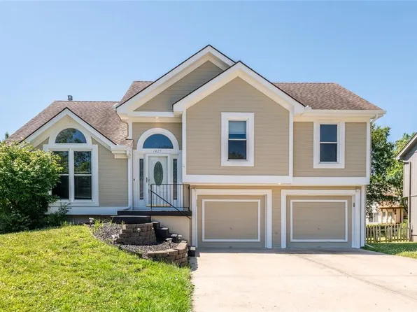 1425 NW 79th St, Kansas City, MO 64118