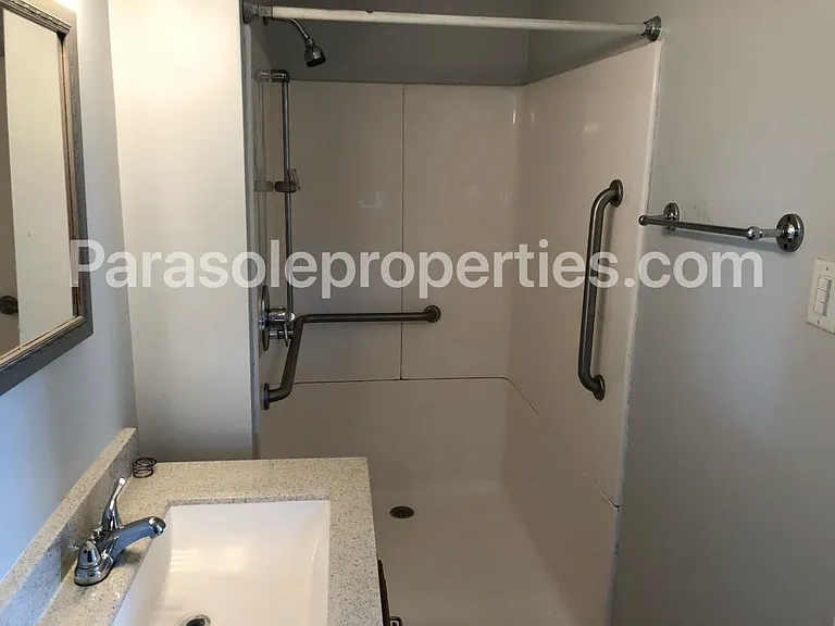 919 Clay Ave #1 — Photo 9