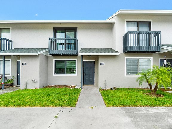 2nd image of 1704 Wharf Lane