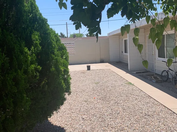 Updated 1 Bedroom Courtyard Apartment with Yard in South UNM, 3418 3422nd Crst SE #3, Albuquerque, NM 87106