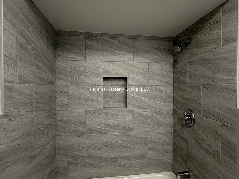 8644 Skokie Blvd #405A — Photo 16