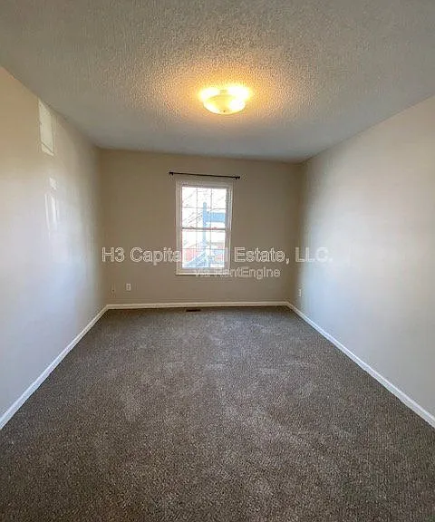 315 Hannah Dr — Photo 13