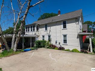 1905 Catherine St, Dubuque, IA 52001