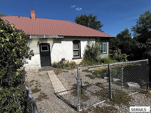3rd image of 803 McPherson St