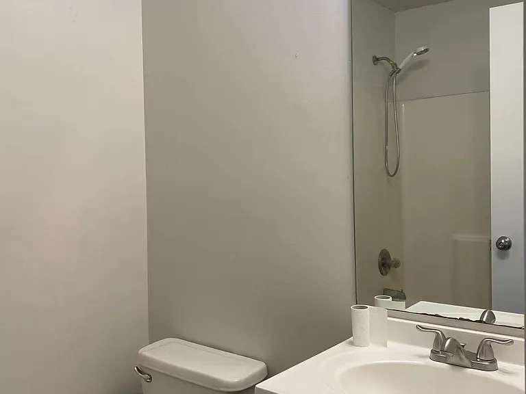 1835 Cottingham Ct — Photo 8