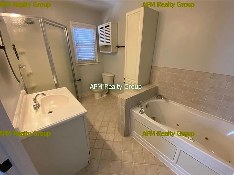 116 Ashley Ct — Photo 9