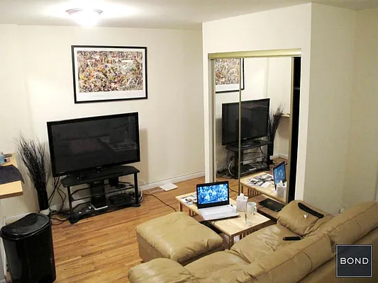 Rented by Bond New York | media 5