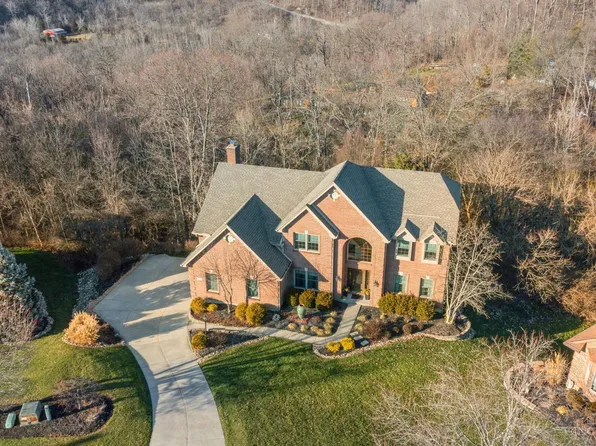 6298 Ashbourne Pl, Cincinnati, OH 45233