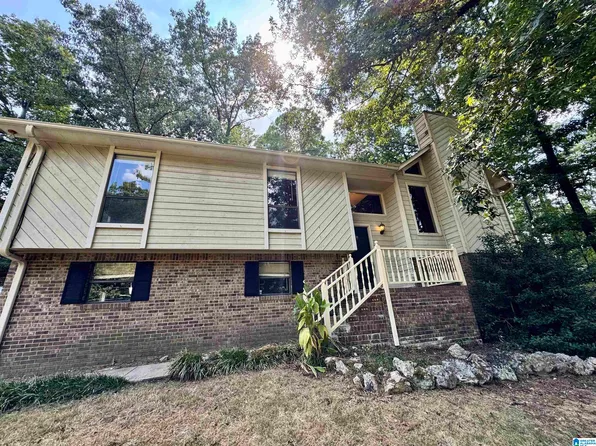 224 Redwood Dr, Alabaster, AL 35114