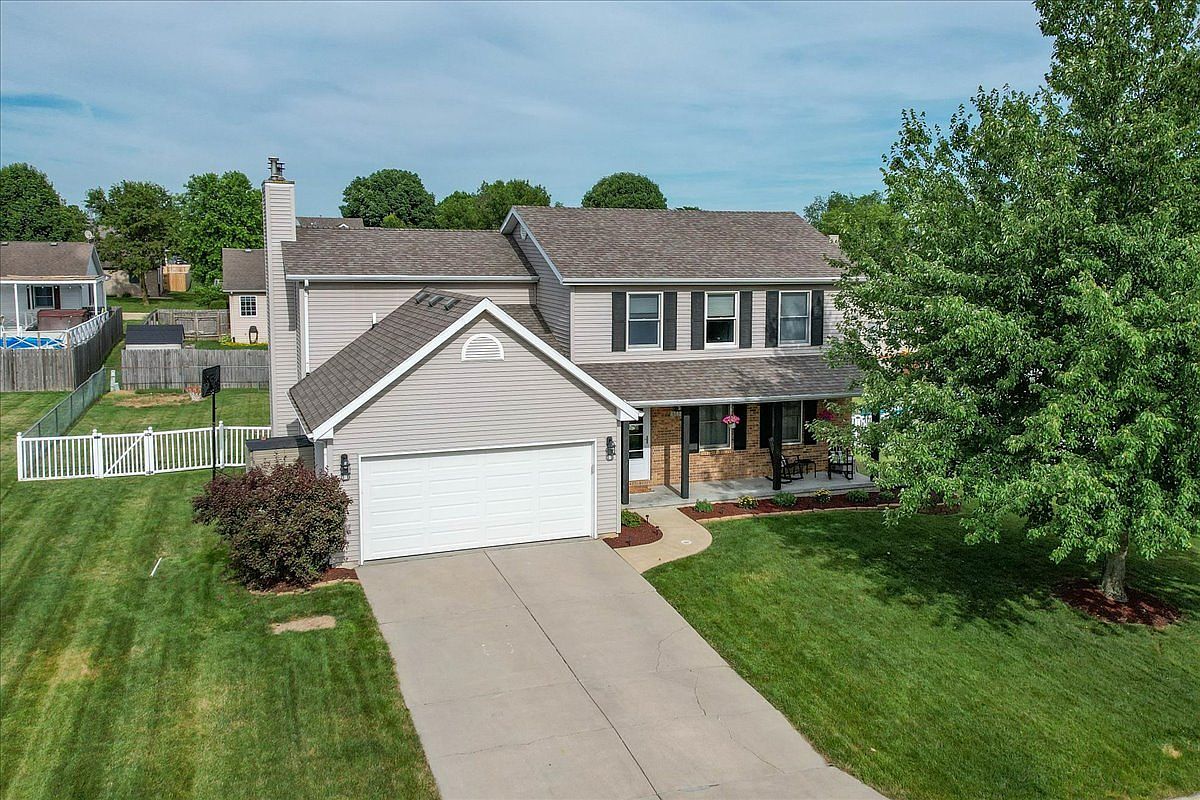 603 Shannon Dr, Heyworth, IL 61745 Zillow