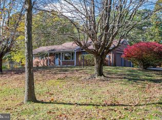 54 Mine Rd, Oley, PA 19547