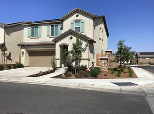 1157 Blue Oak Ln W, Madera, CA 93636