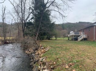 211 Hall Town Rd, Sylva, NC 28779