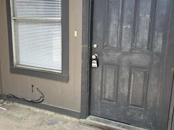 821 Bracewood Cir, San Marcos, TX
