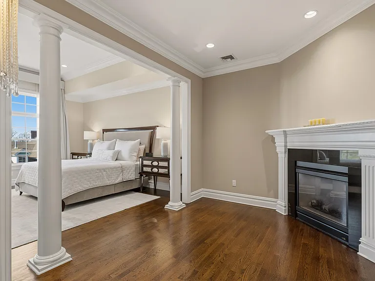 605 Heights Ln — Photo 25