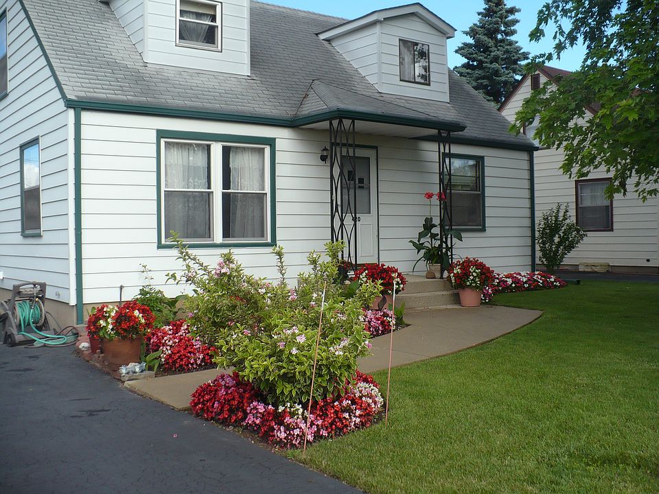 2nd image of 420 S Dilger Ave