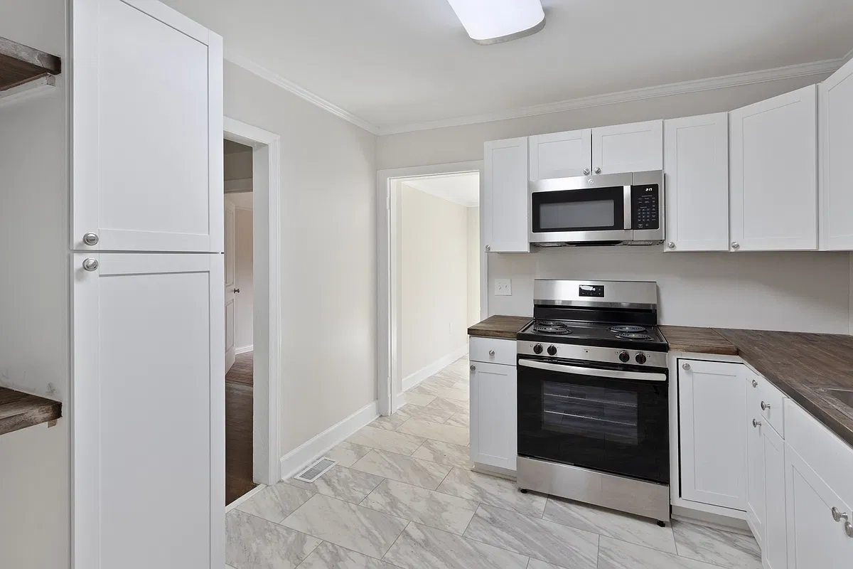 1903 Bobolink Avenue - 1 — Photo 4
