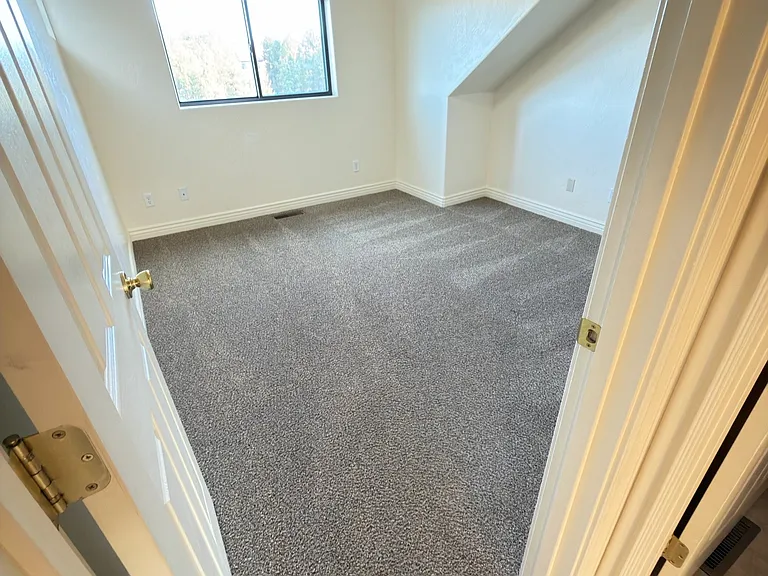 1230 E Jen Dr — Photo 9