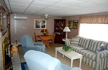 2nd image of 416 Greenwich St