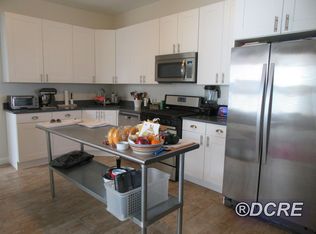 2061 N Hoyne Ave #3F, Chicago, IL 60647