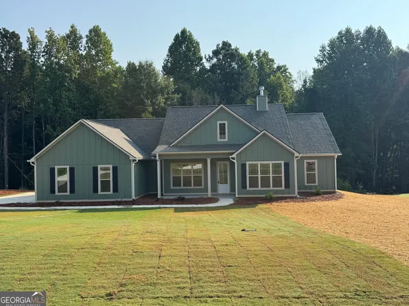 153 Hunters Chase Ct, Eatonton, GA 31024