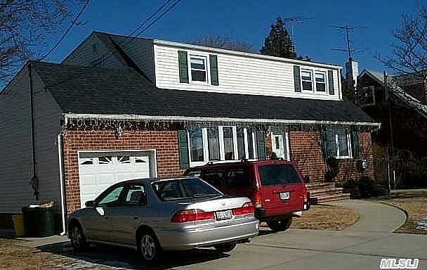 1st image of 219 N Hickory St