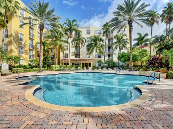 651 Okeechobee Blvd APT 312, West Palm Beach, FL 33401